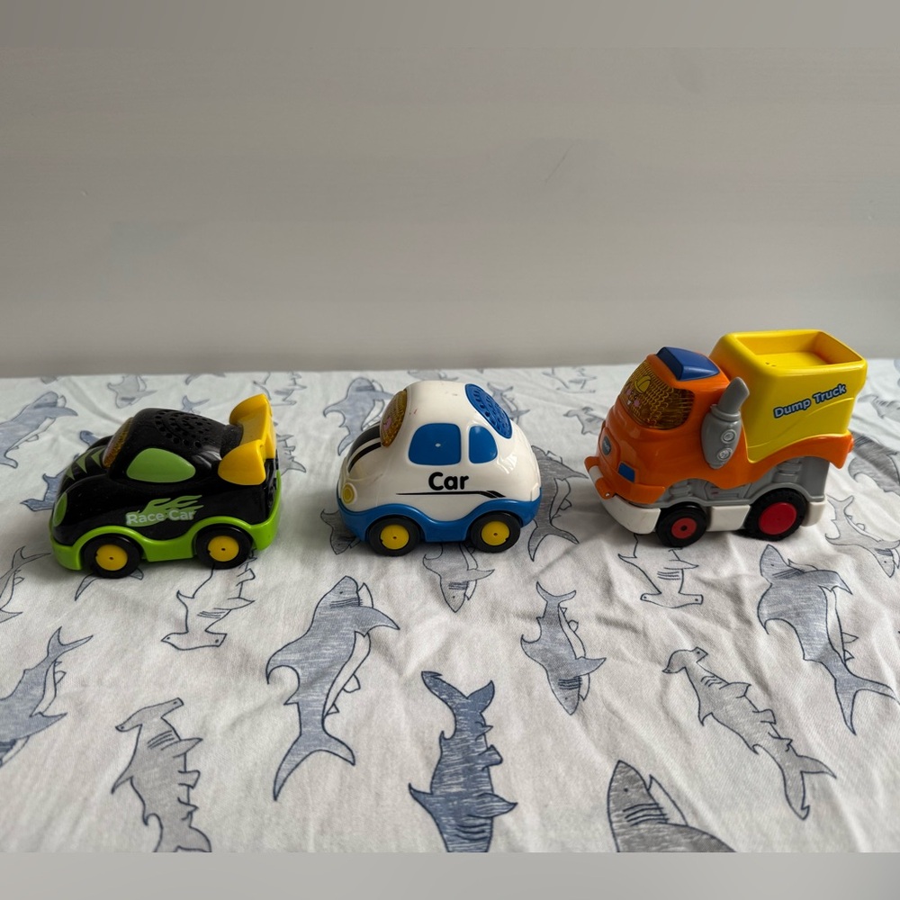 Colorful Toy Car Set - Picture 2 of 2